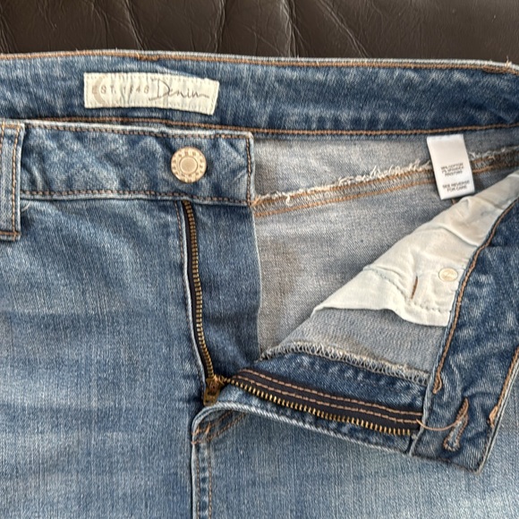 EST 1946 Denim Fringe Hem Skirt - Picture 3 of 4